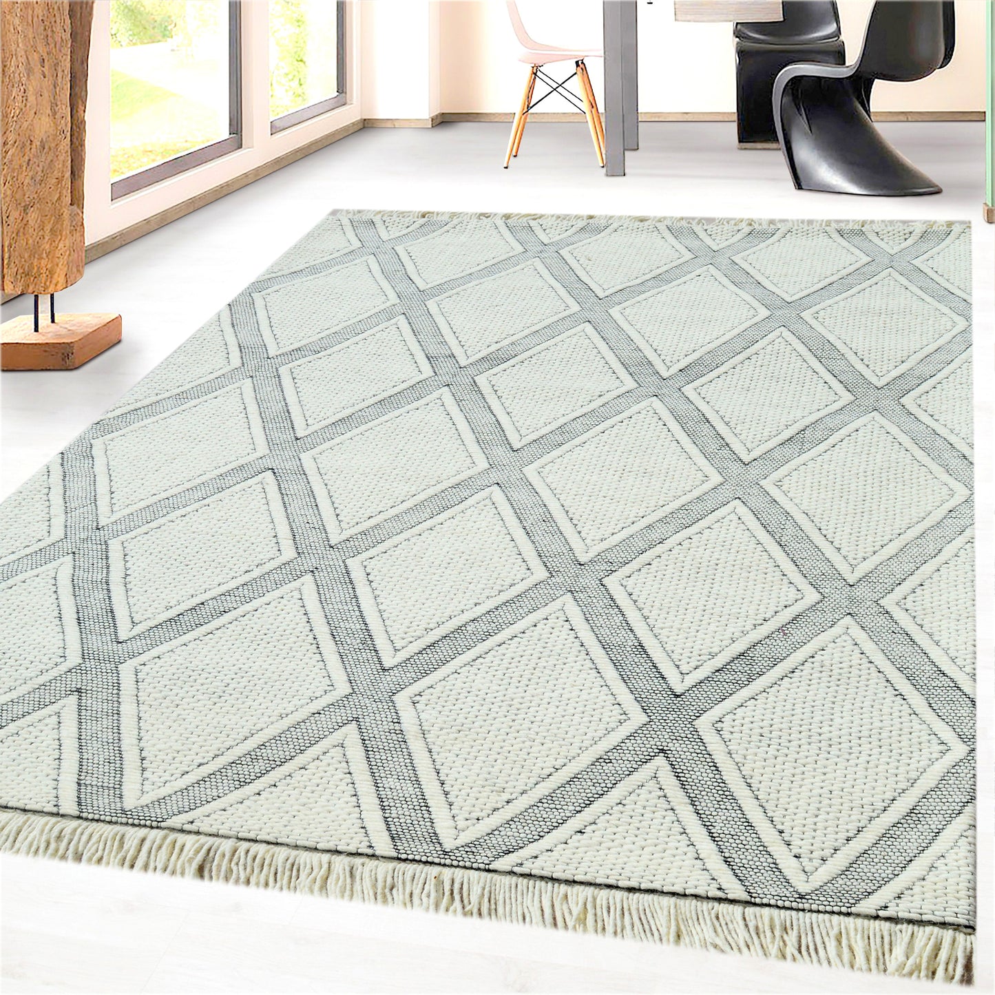 Lola 2121-190 Ivory/Charcoal Area Rug