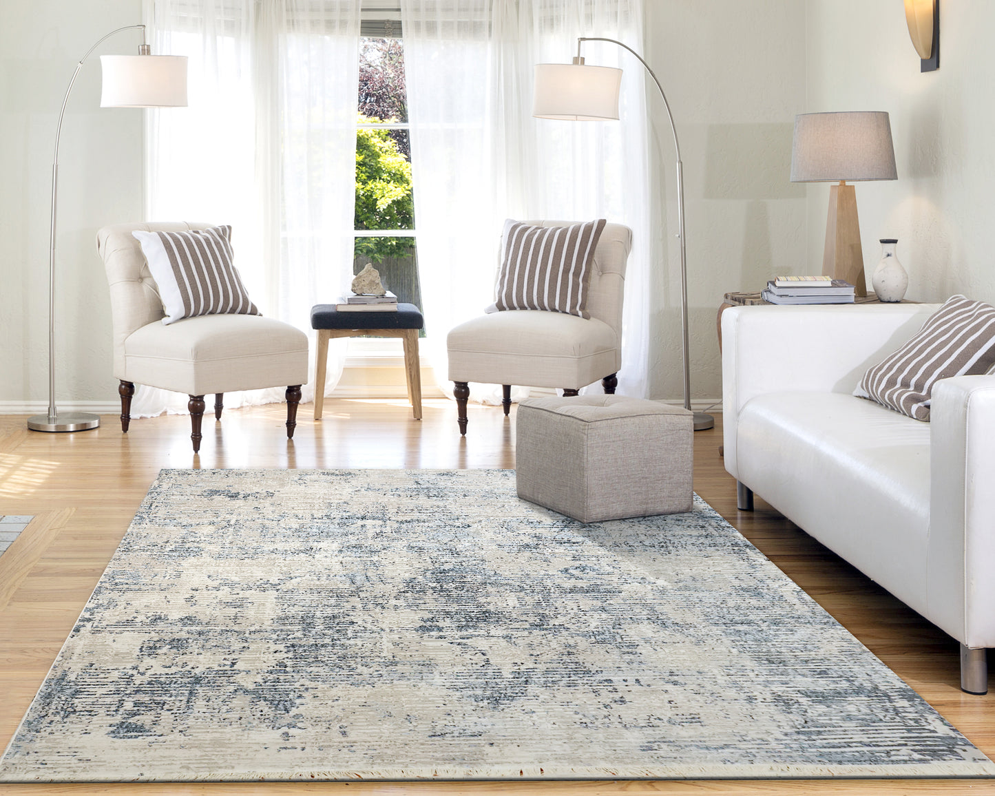 Mood 8451-150 Ivory/Blue Area Rug
