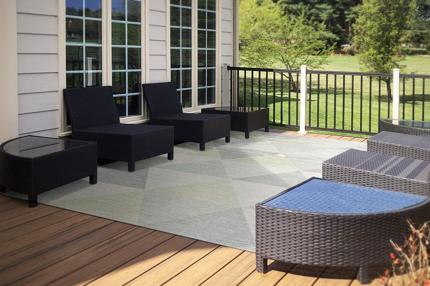 Newport 96004-4002 Green Area Rug