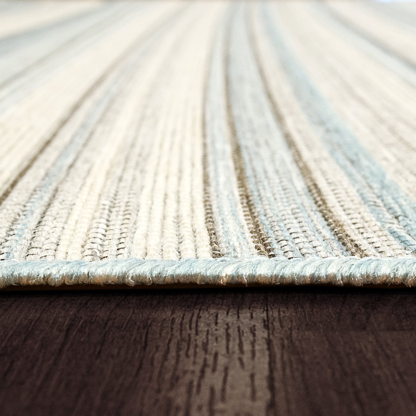 Newport 96005-5003 Ivory/Blue Area Rug