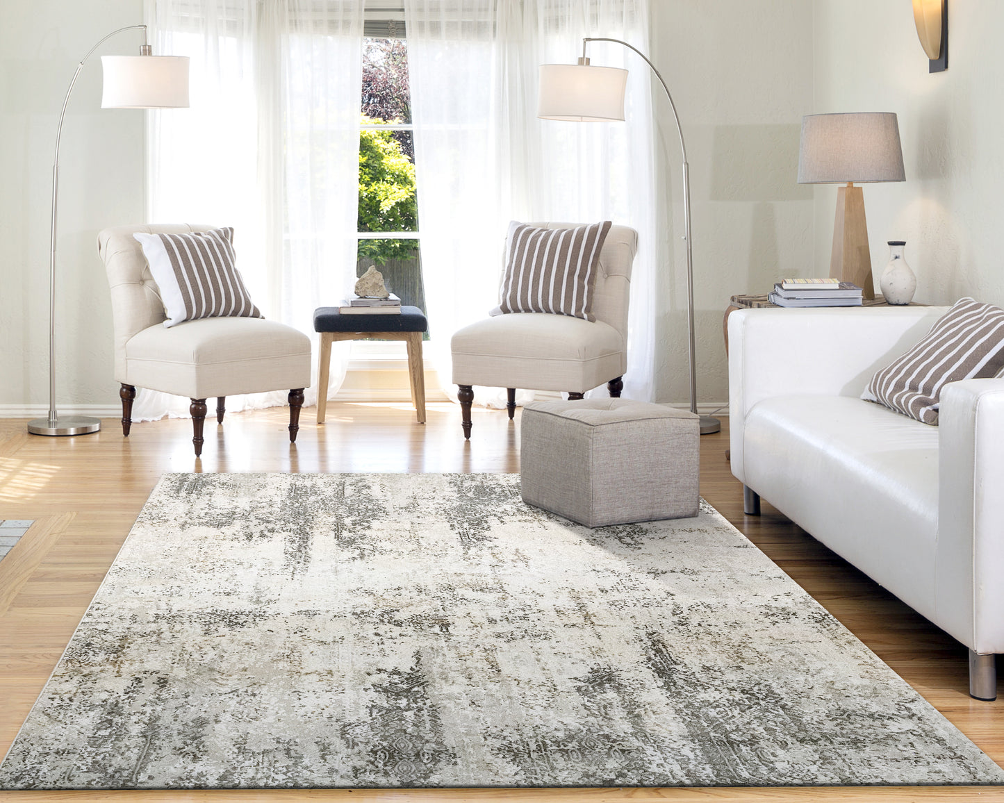 Quartz 27053-190 Ivory/Grey Area Rug