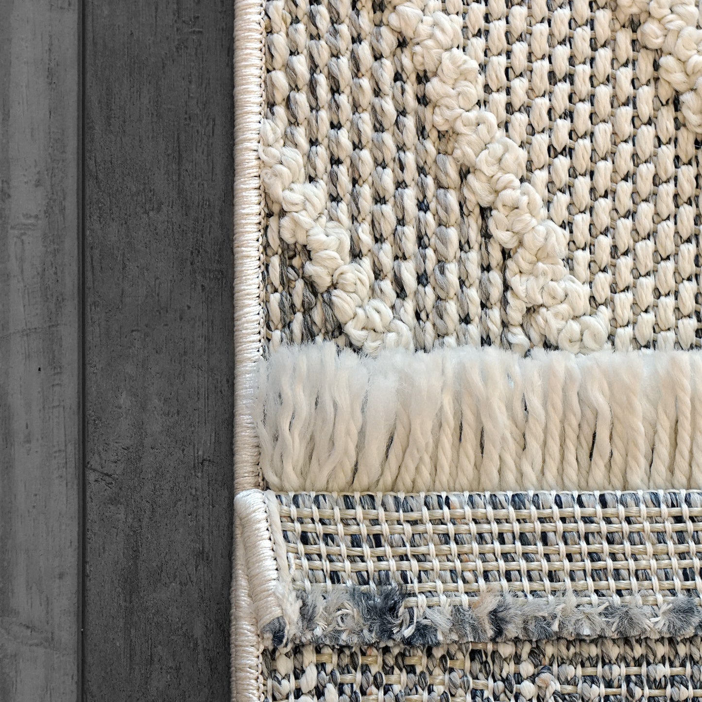 Seville 3611-190 Ivory/Grey Area Rug