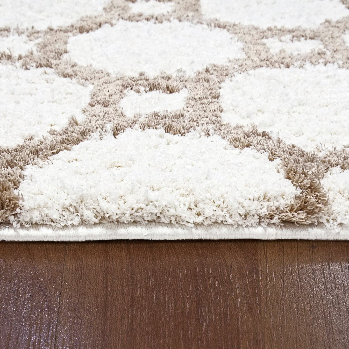 Silky Shag 5903-110 White Area Rug