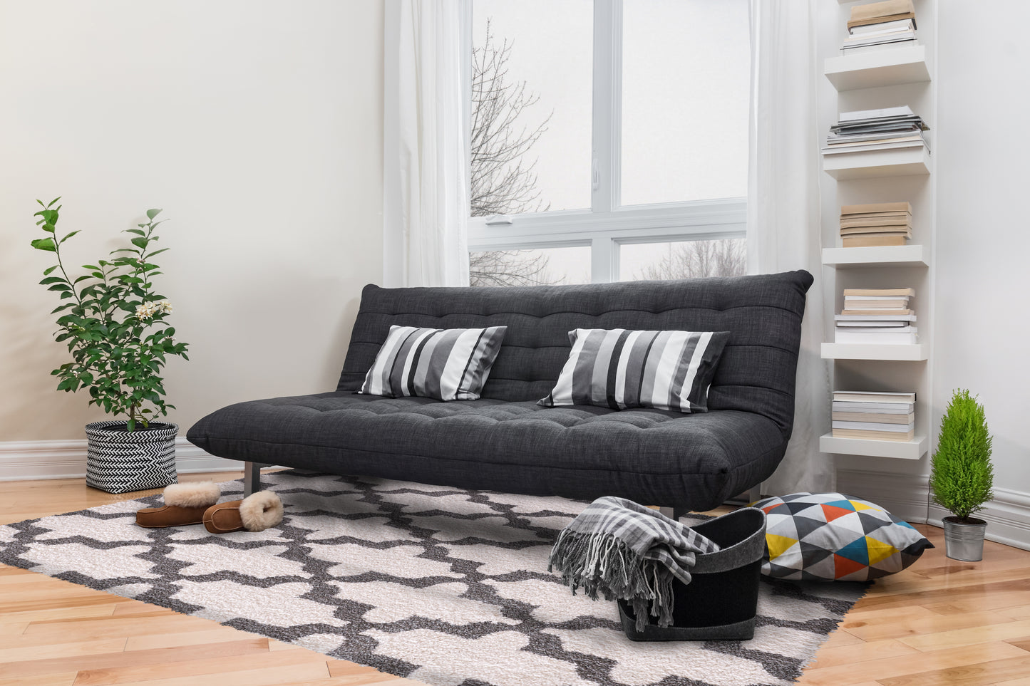 Silky Shag 5906-110 White/Silver Area Rug