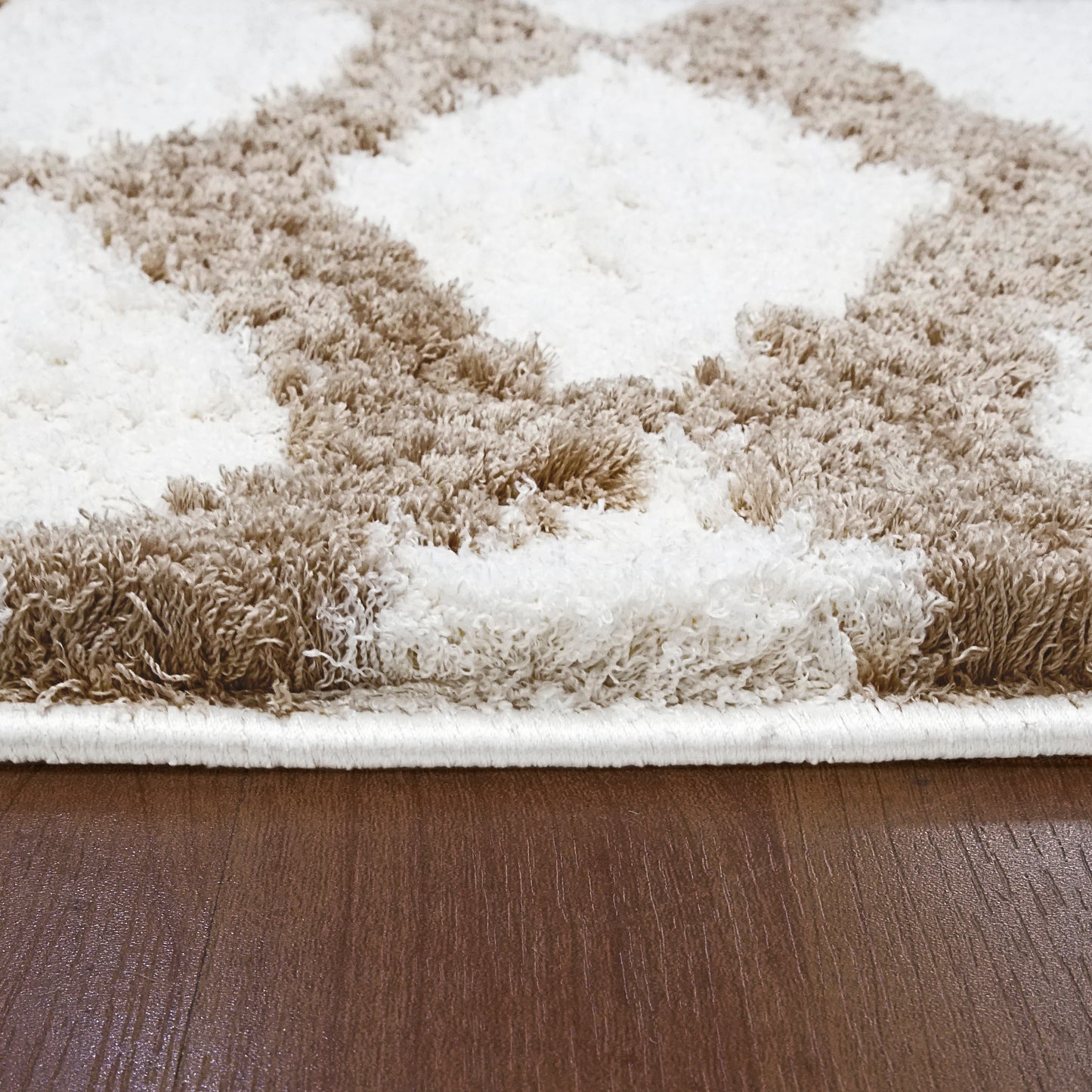 Silky Shag 5904-111 White Area Rug
