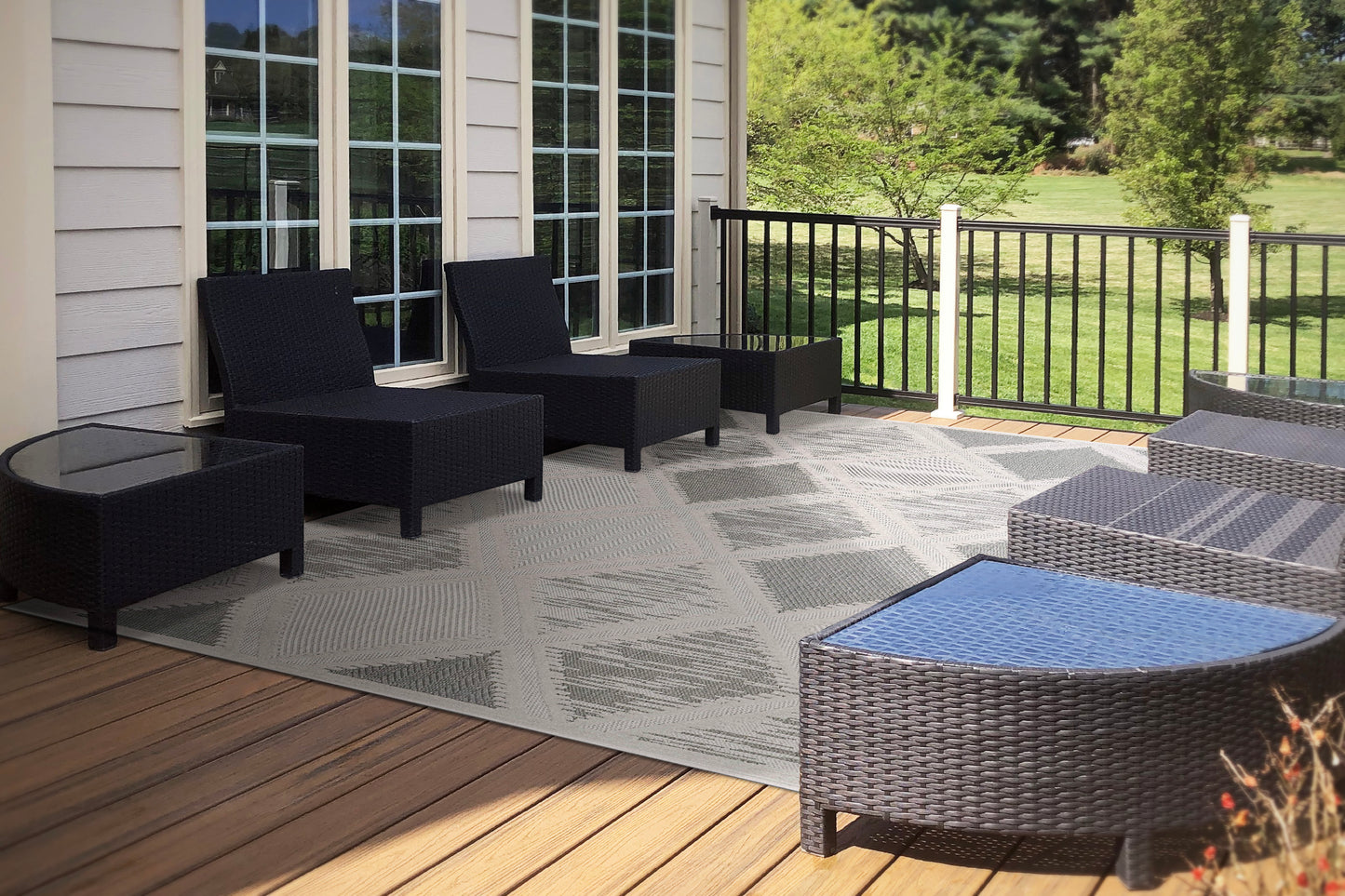 Tessie 6403-901 Grey/Ivory Area Rug