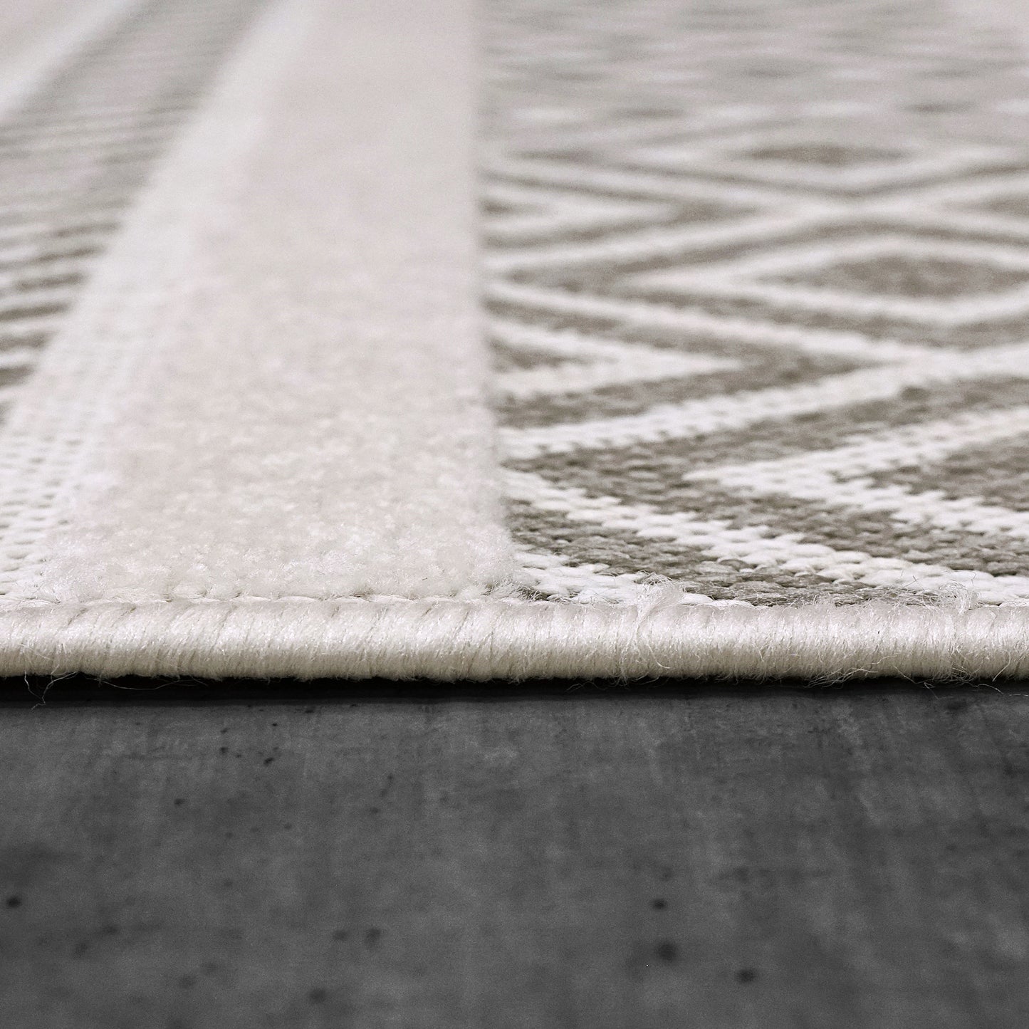 Tessie 6410-891 Beige/Grey/Ivory Area Rug