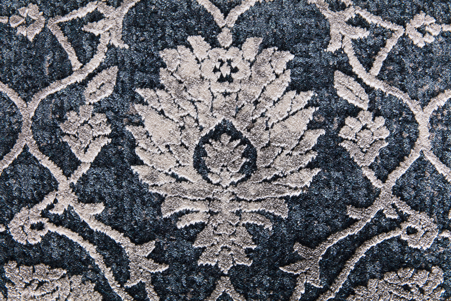 Torino 3327-500 Navy Area Rug