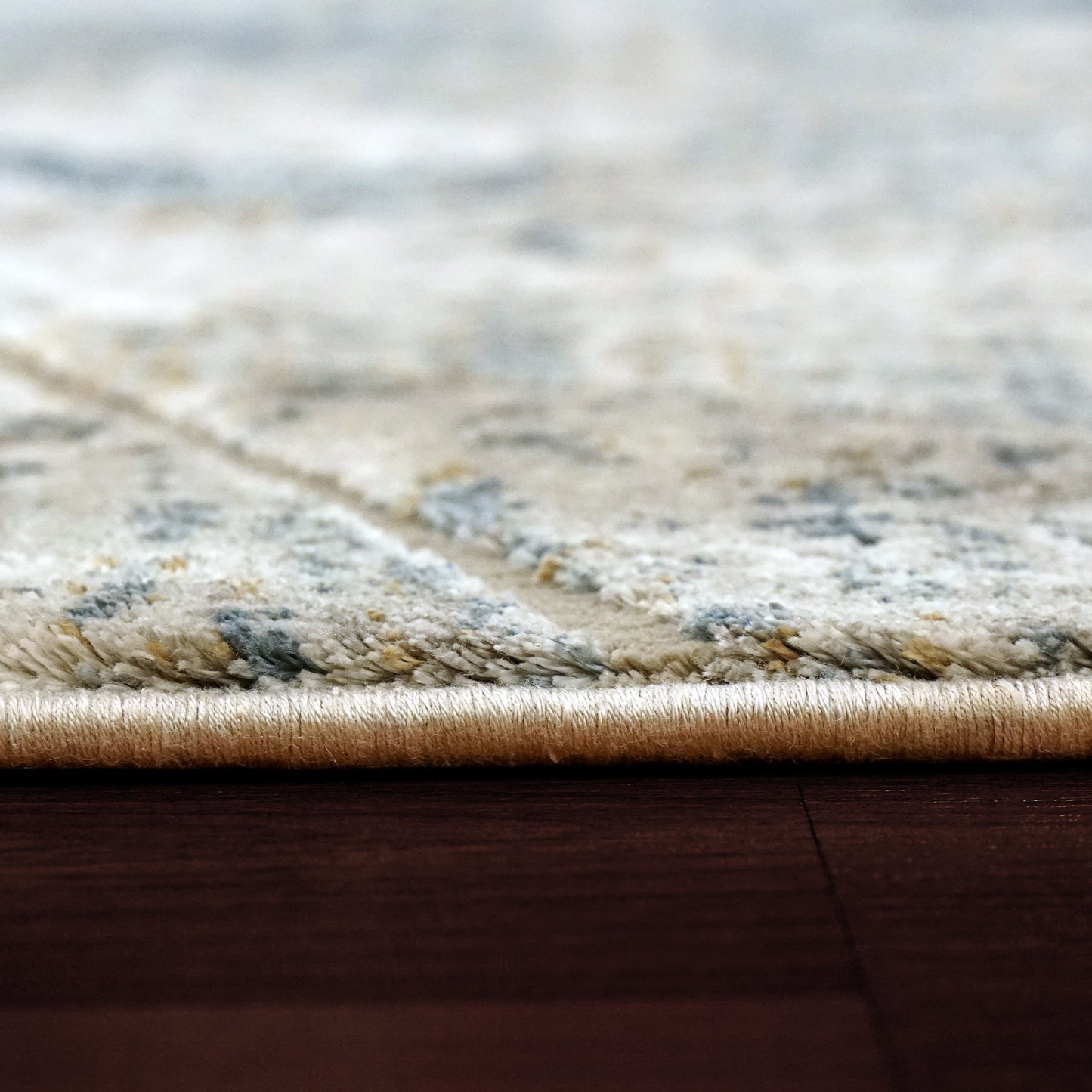 Torino 3334-150 Ivory/Blue Area Rug