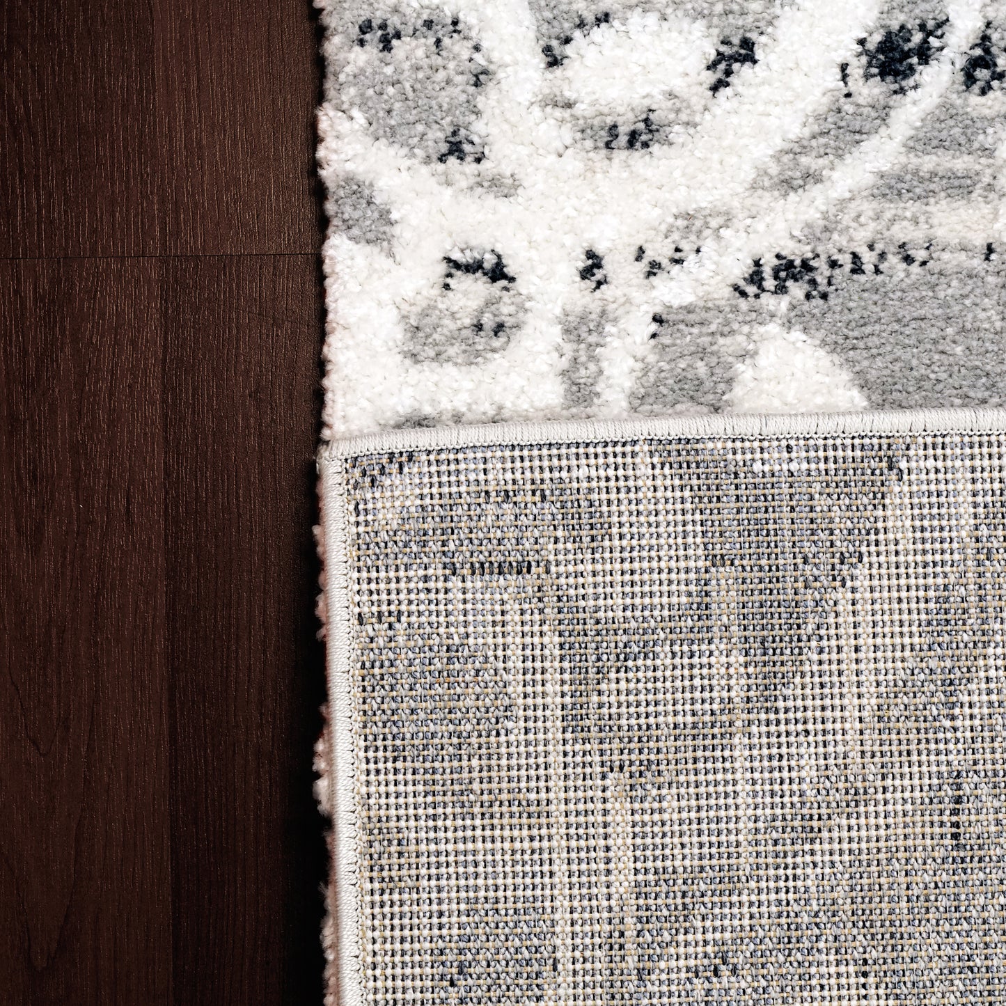 Troya 4605-910 Cream/Ivory Area Rug