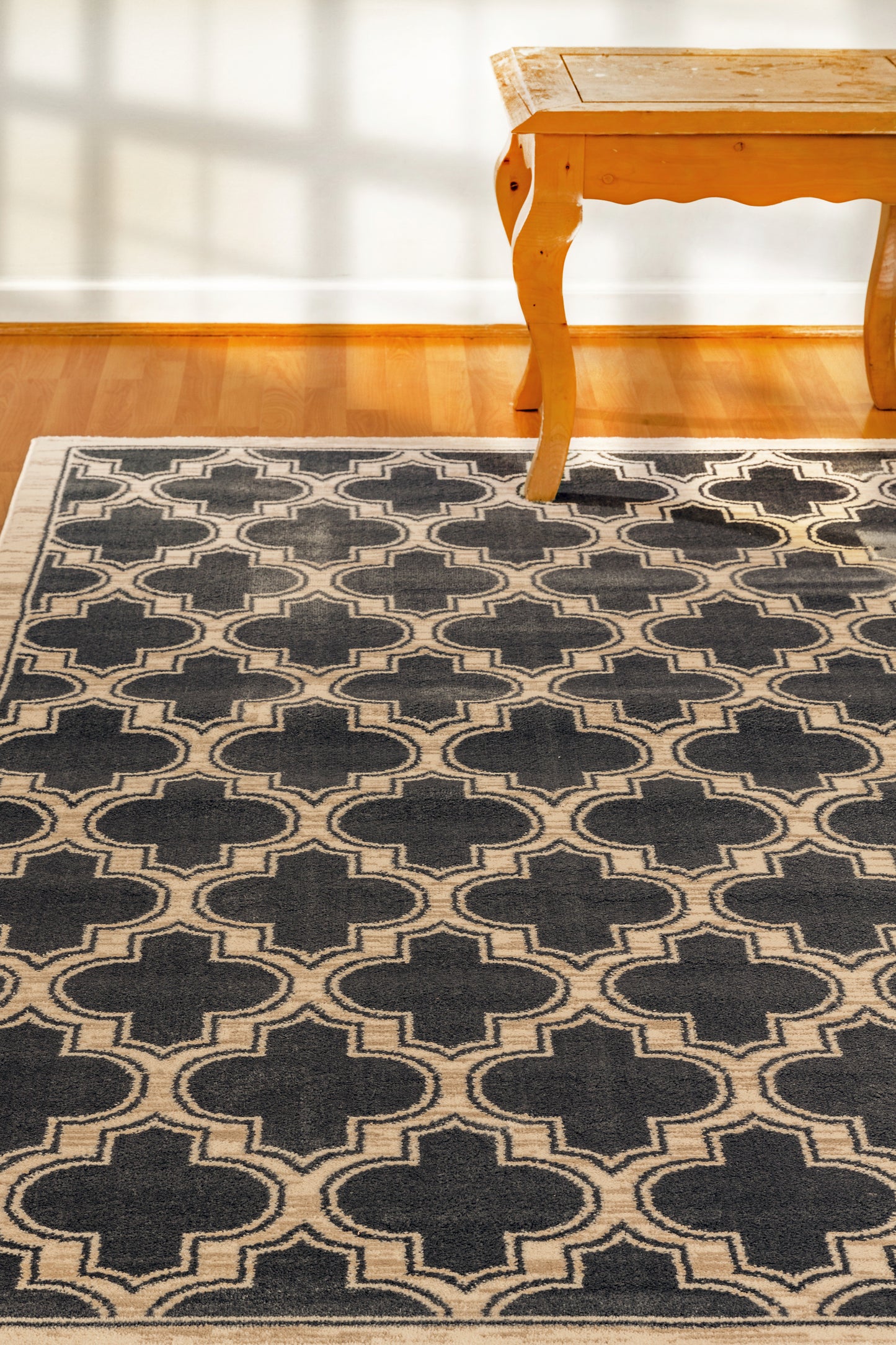 Yazd 2816-510 Blue/Ivory Area Rug