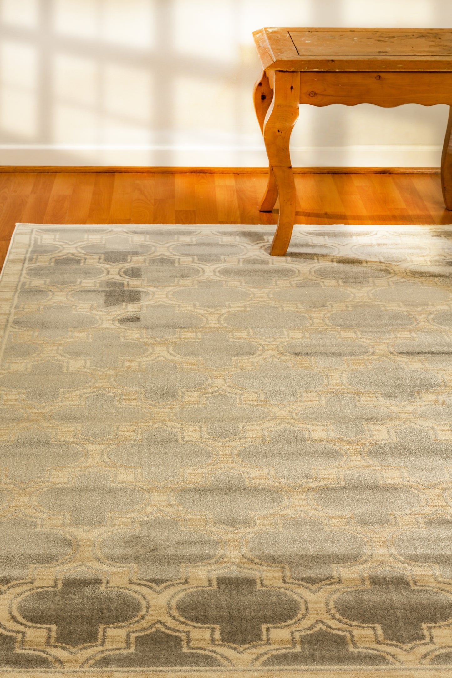 Yazd 2816-910 Grey/Ivory Area Rug