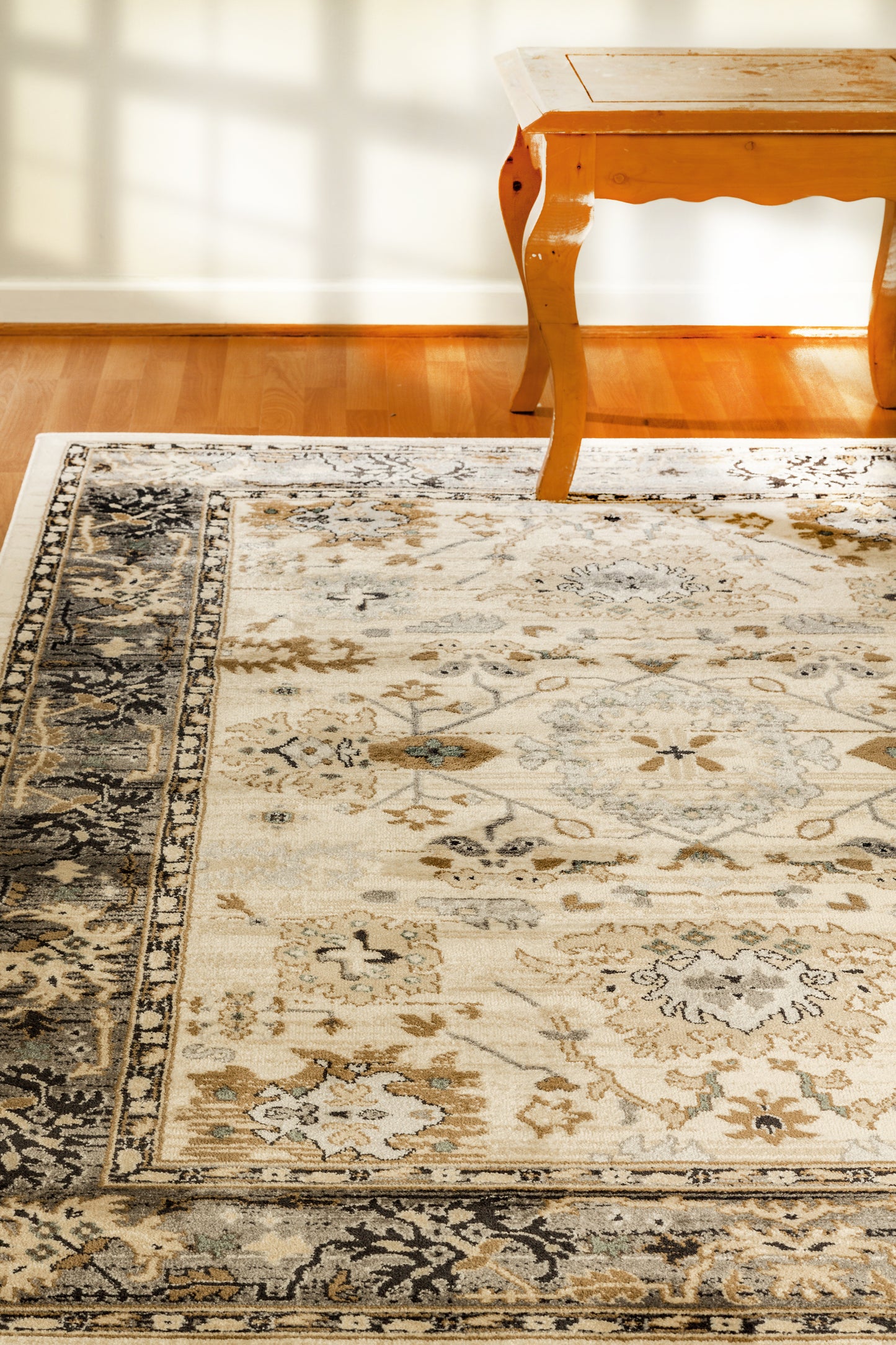 Yazd 8531-190 Ivory/Grey Area Rug