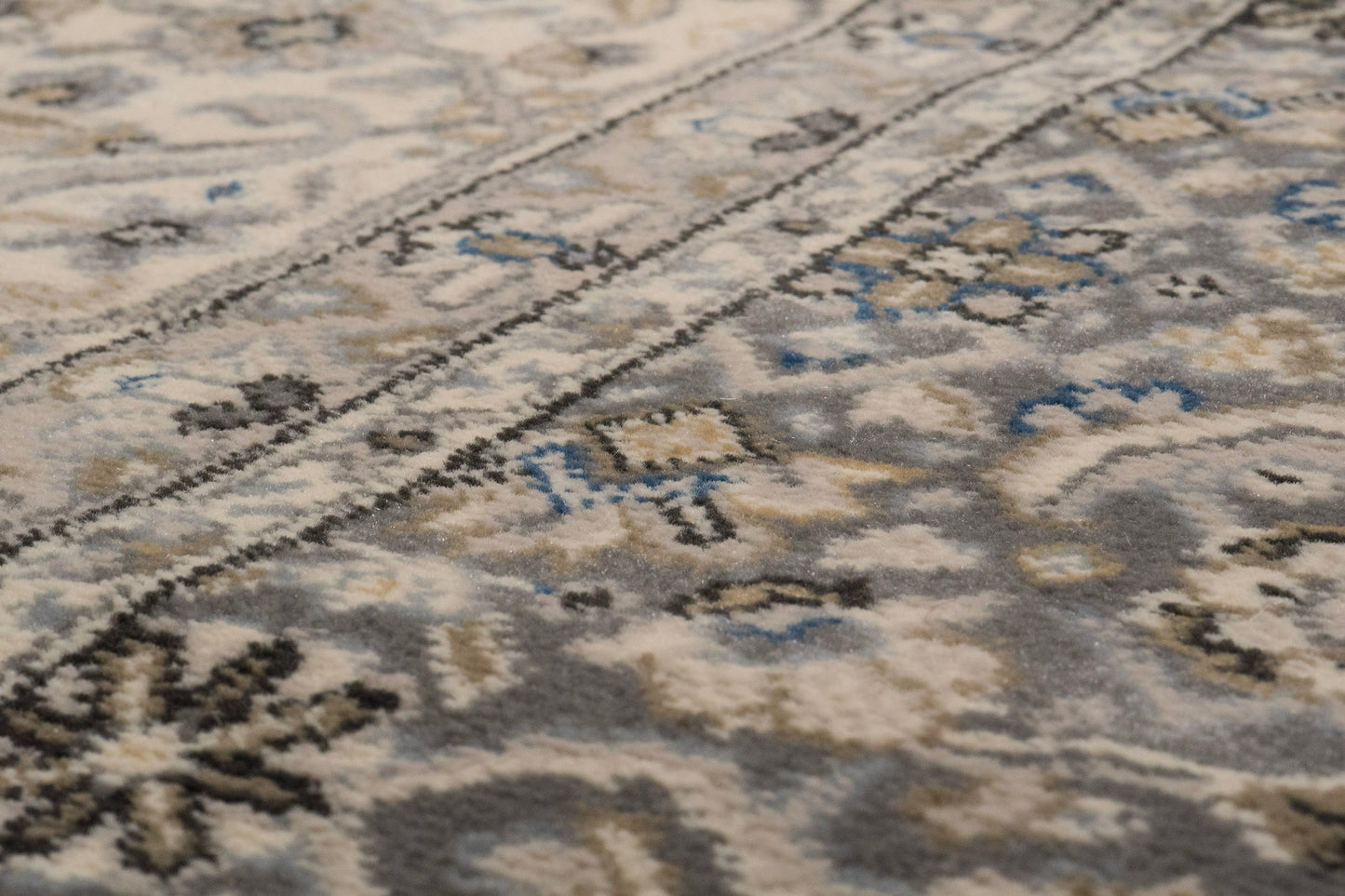 Ancient Garden 57011-5666 Grey/Cream Area Rug