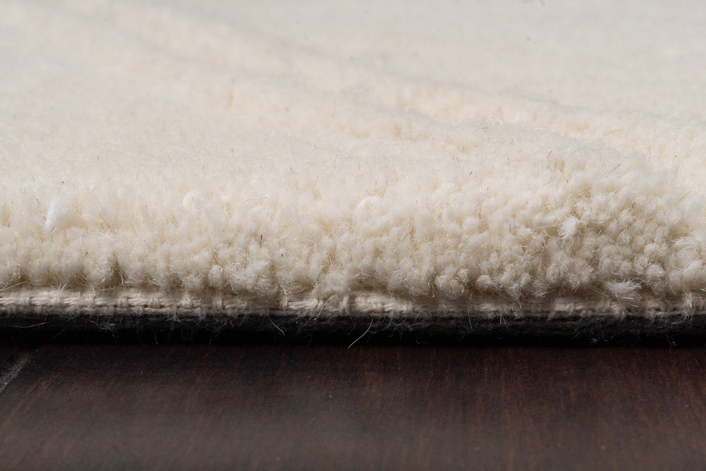 Liora 100-8552 Ivory Area Rug