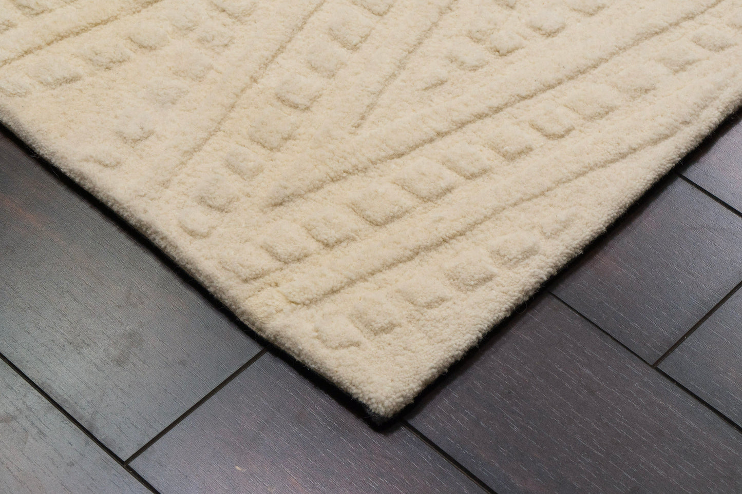 Liora 100-8554 Ivory Area Rug