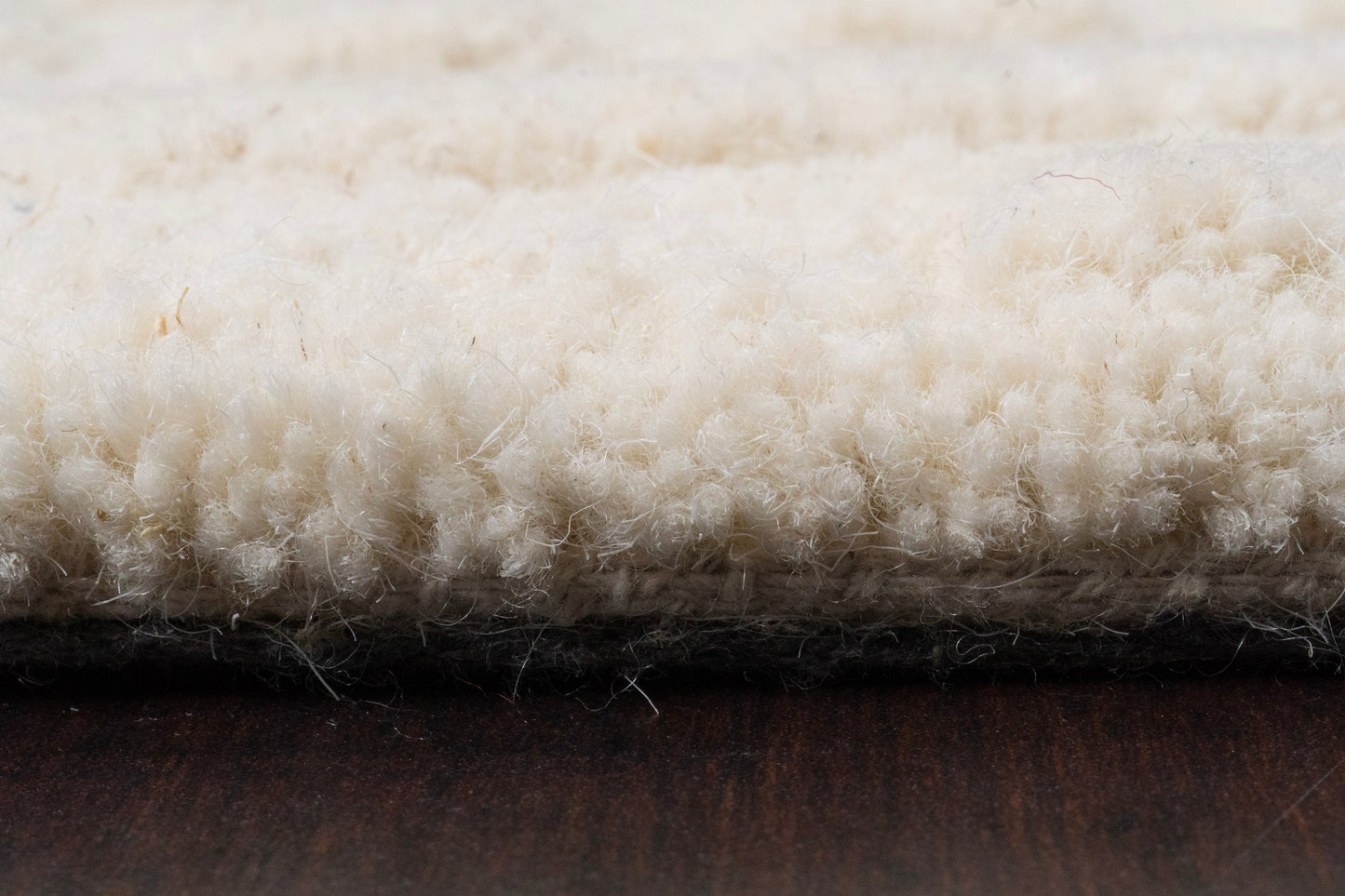 Liora 100-8554 Ivory Area Rug