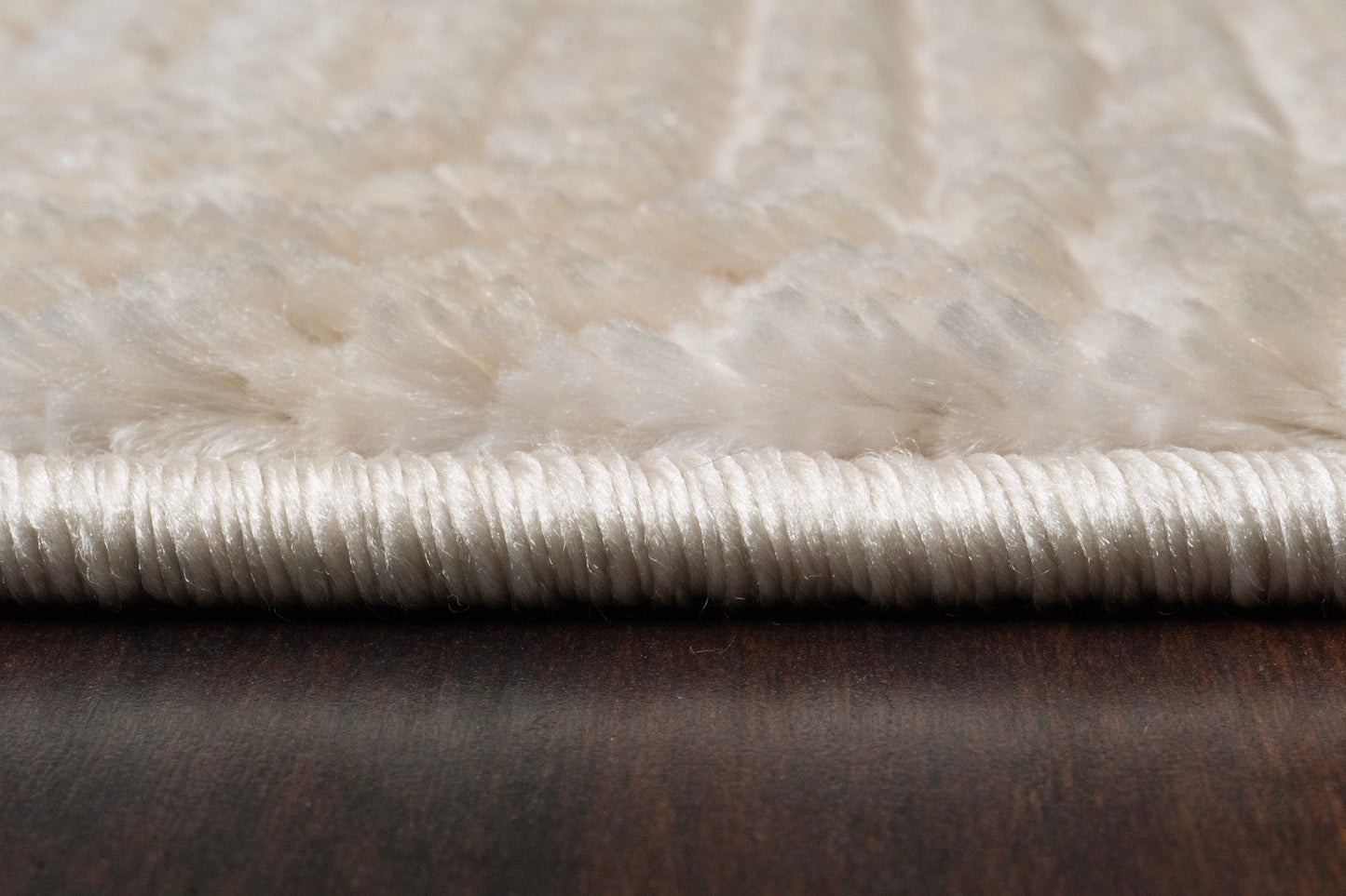 Arten 3752-910 Light Grey Area Rug