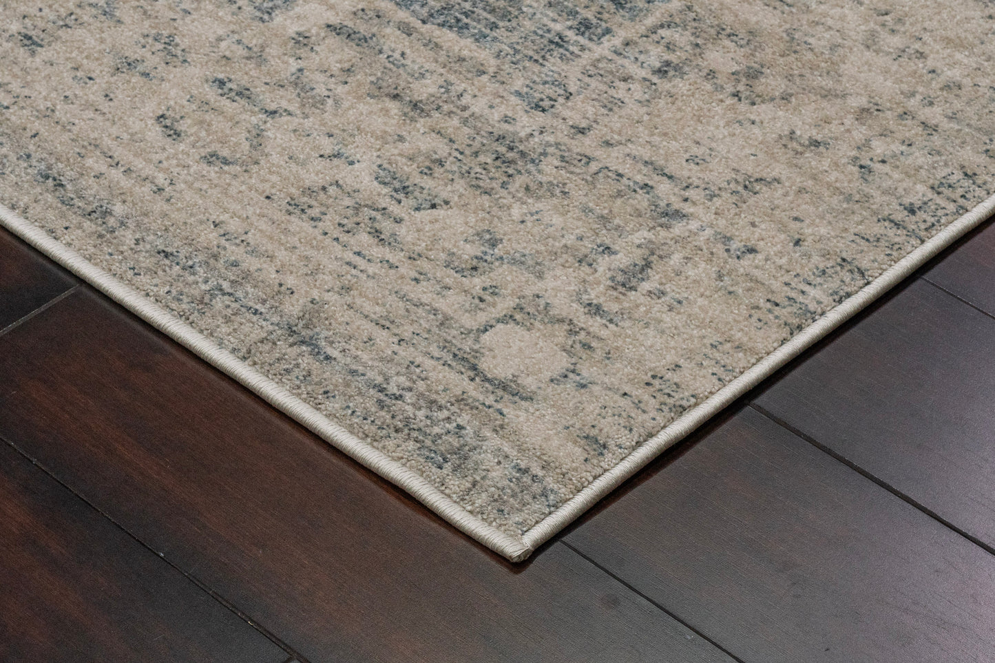 Bloomfield 19603-910 Grey/Cream Area Rug