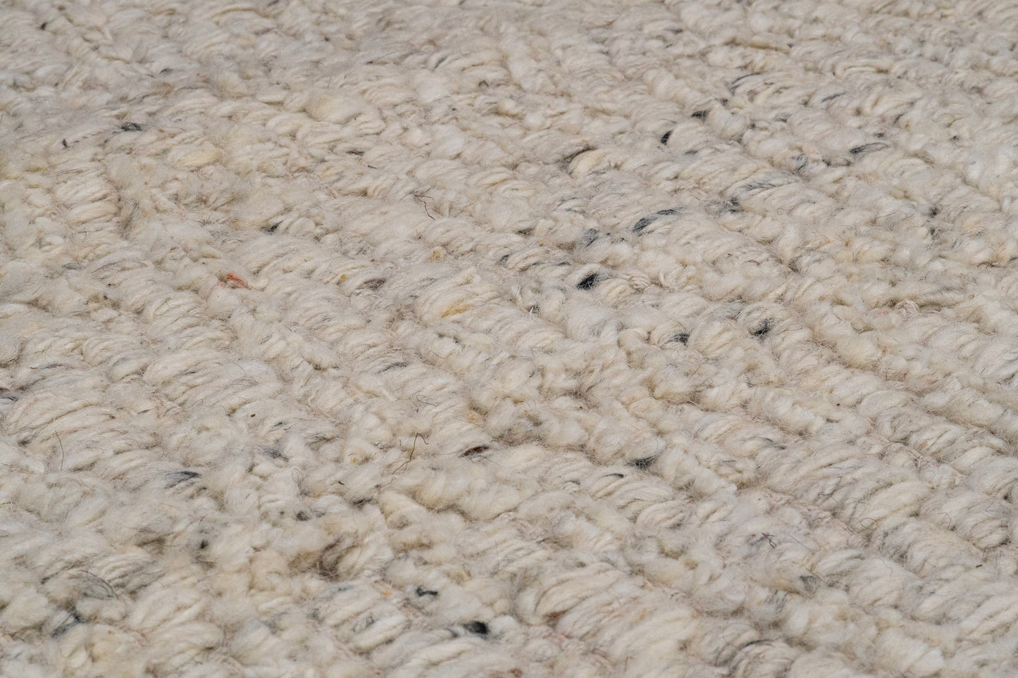 Bombay 9581-100 Ivory Area Rug