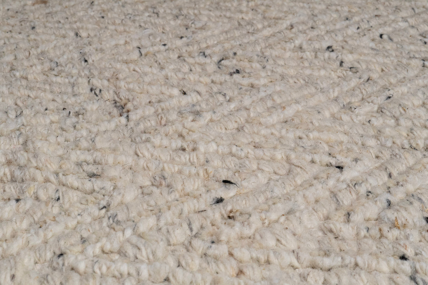 Bombay 9581-110 Cream Area Rug