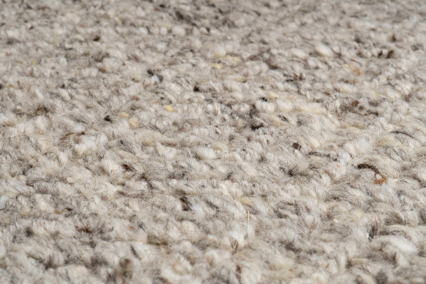 Bombay 9581-800 Taupe Area Rug