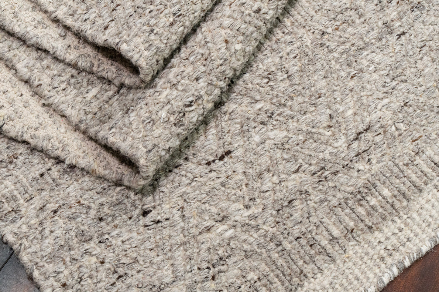 Bombay 9581-800 Taupe Area Rug