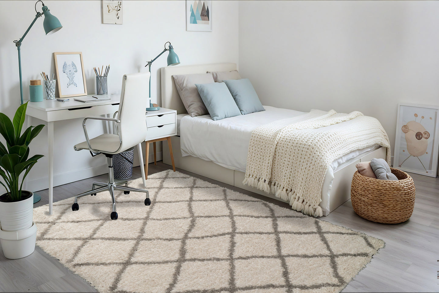 Callie 4972-109 Ivory/Grey Area Rug