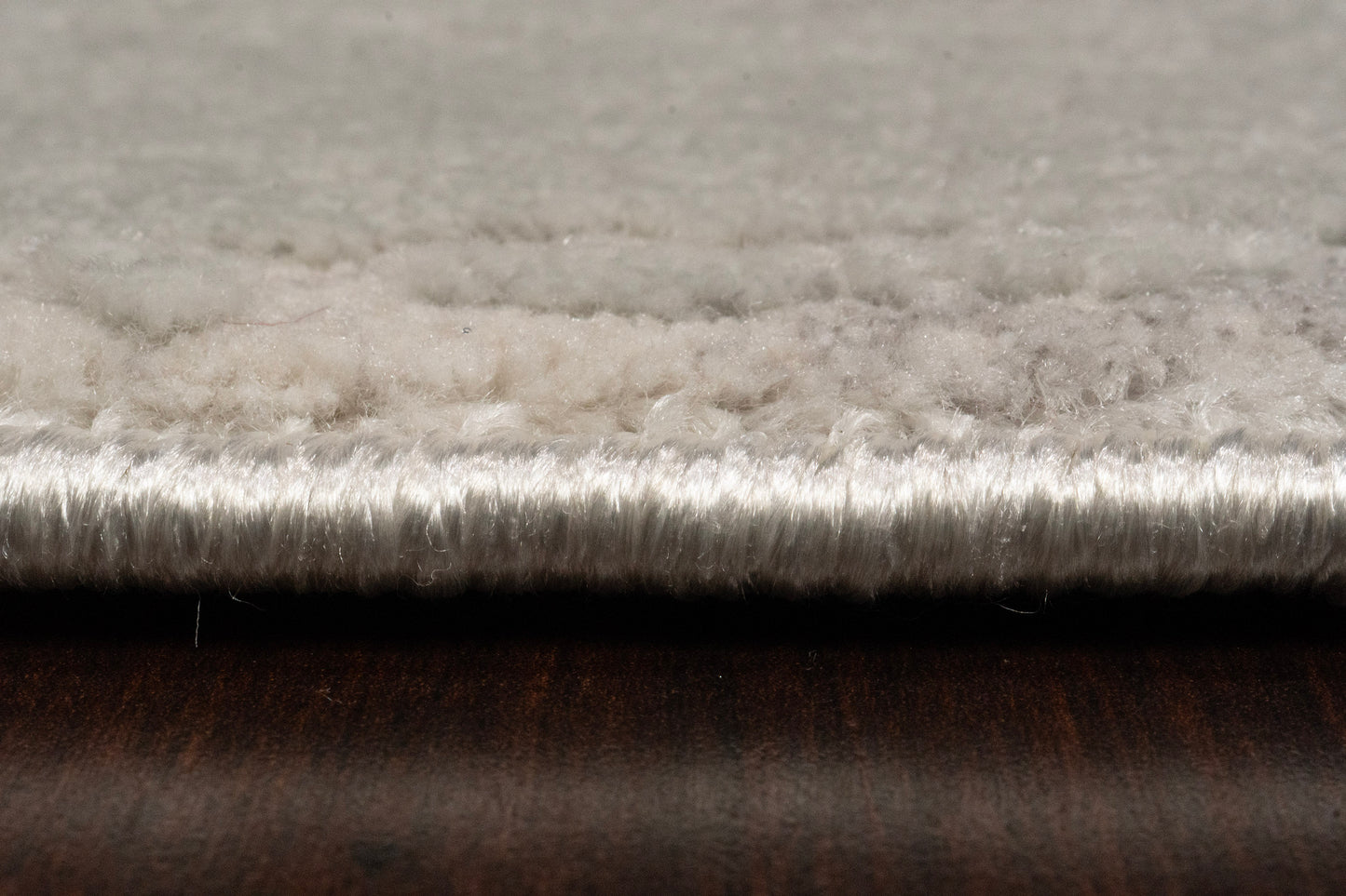 Castilla 3530-109 Cream/Silver Area Rug