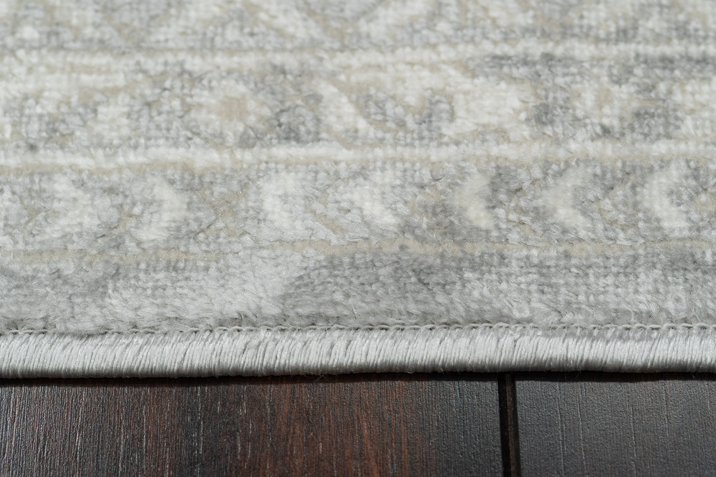 Charlotte 19903-890 Beige/Grey Area Rug
