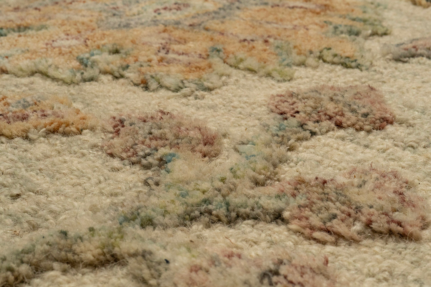 Daisy 9084-199 Ivory/Multi Area Rug