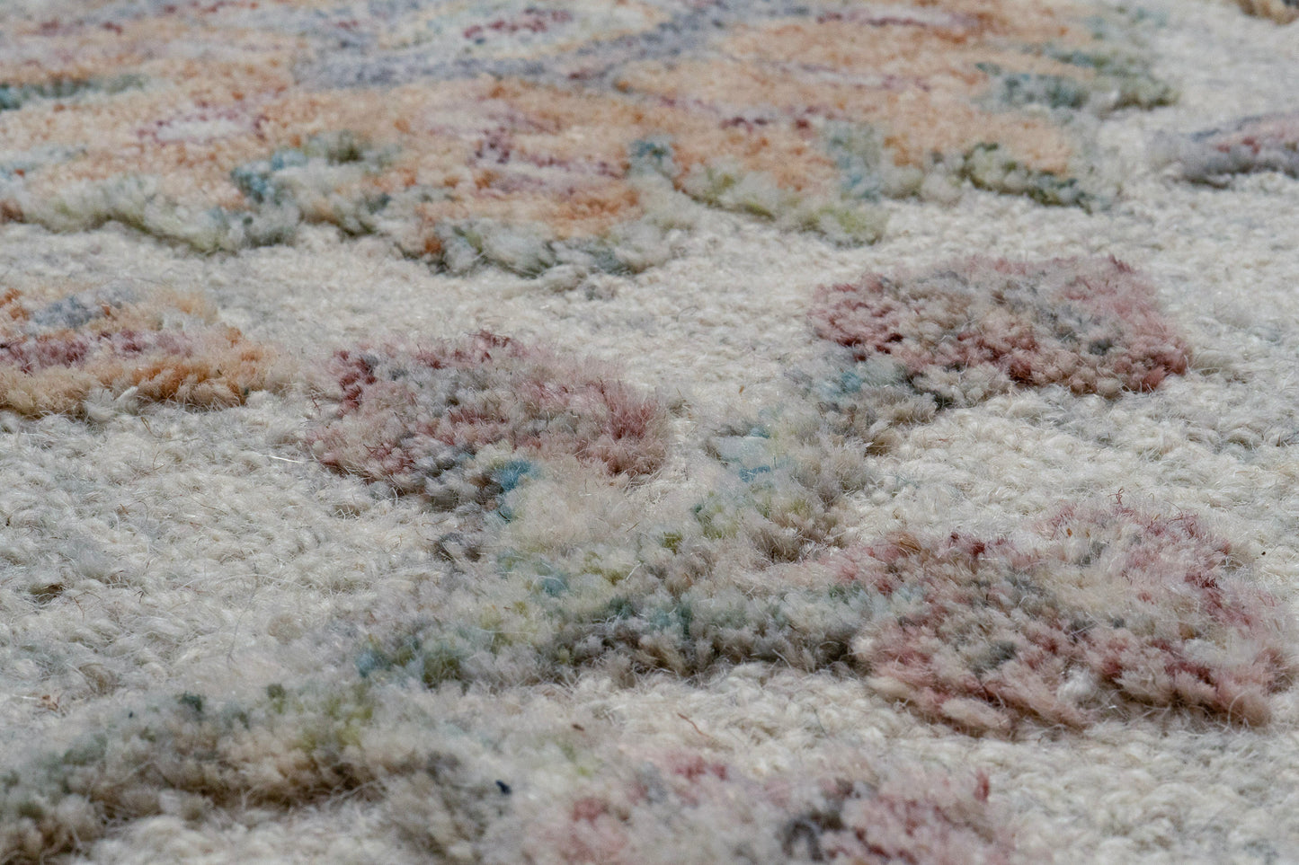 Daisy 9084-199 Ivory/Multi Area Rug
