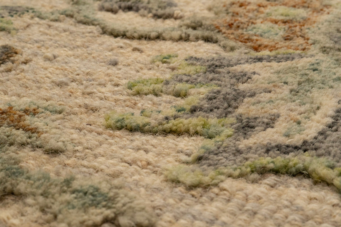 Daisy 9086-899 Beige/Multi Area Rug