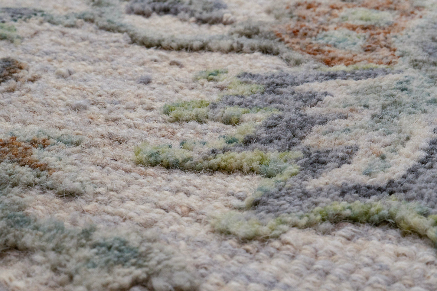 Daisy 9086-899 Beige/Multi Area Rug