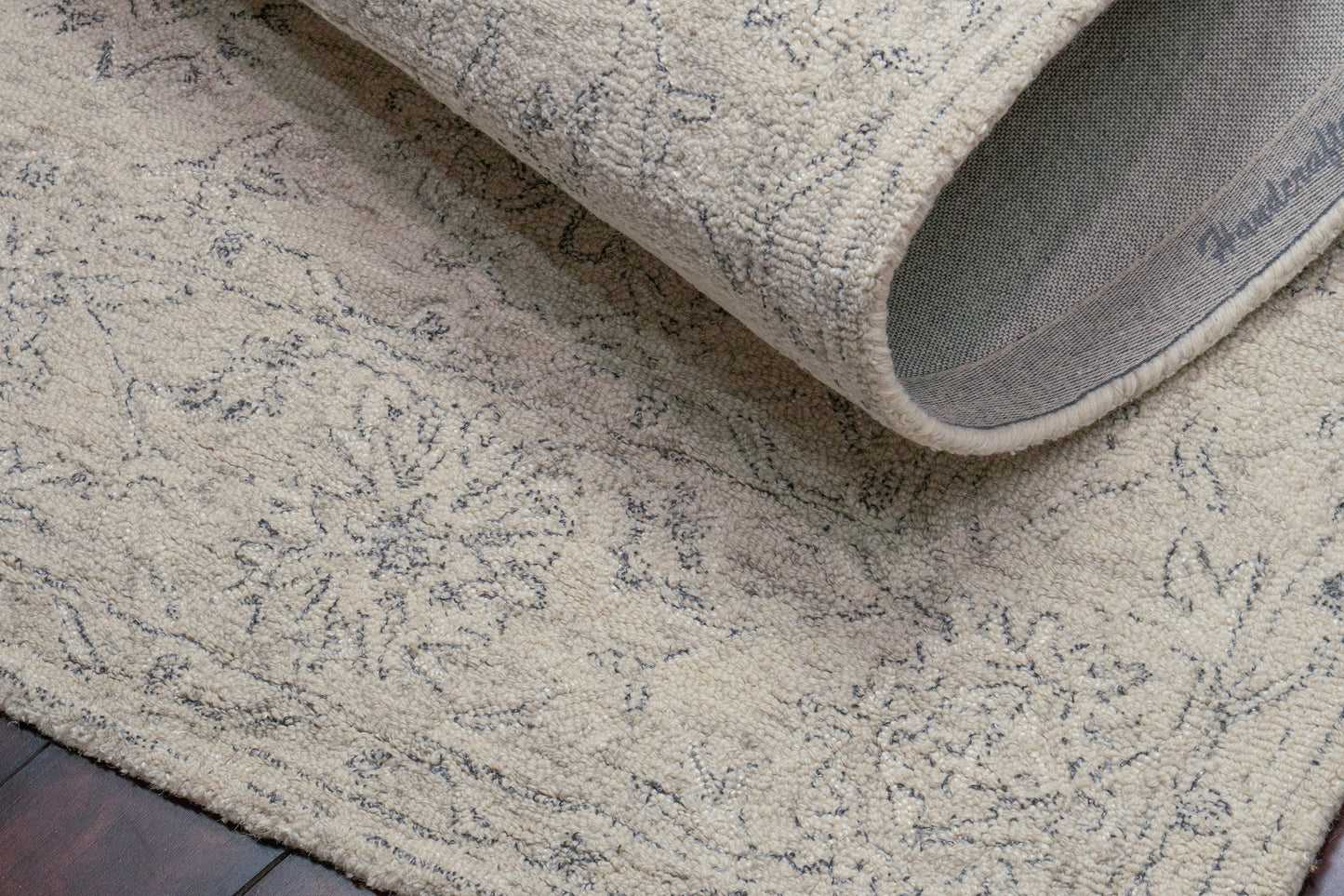 Daisy 9088-100 Ivory Area Rug
