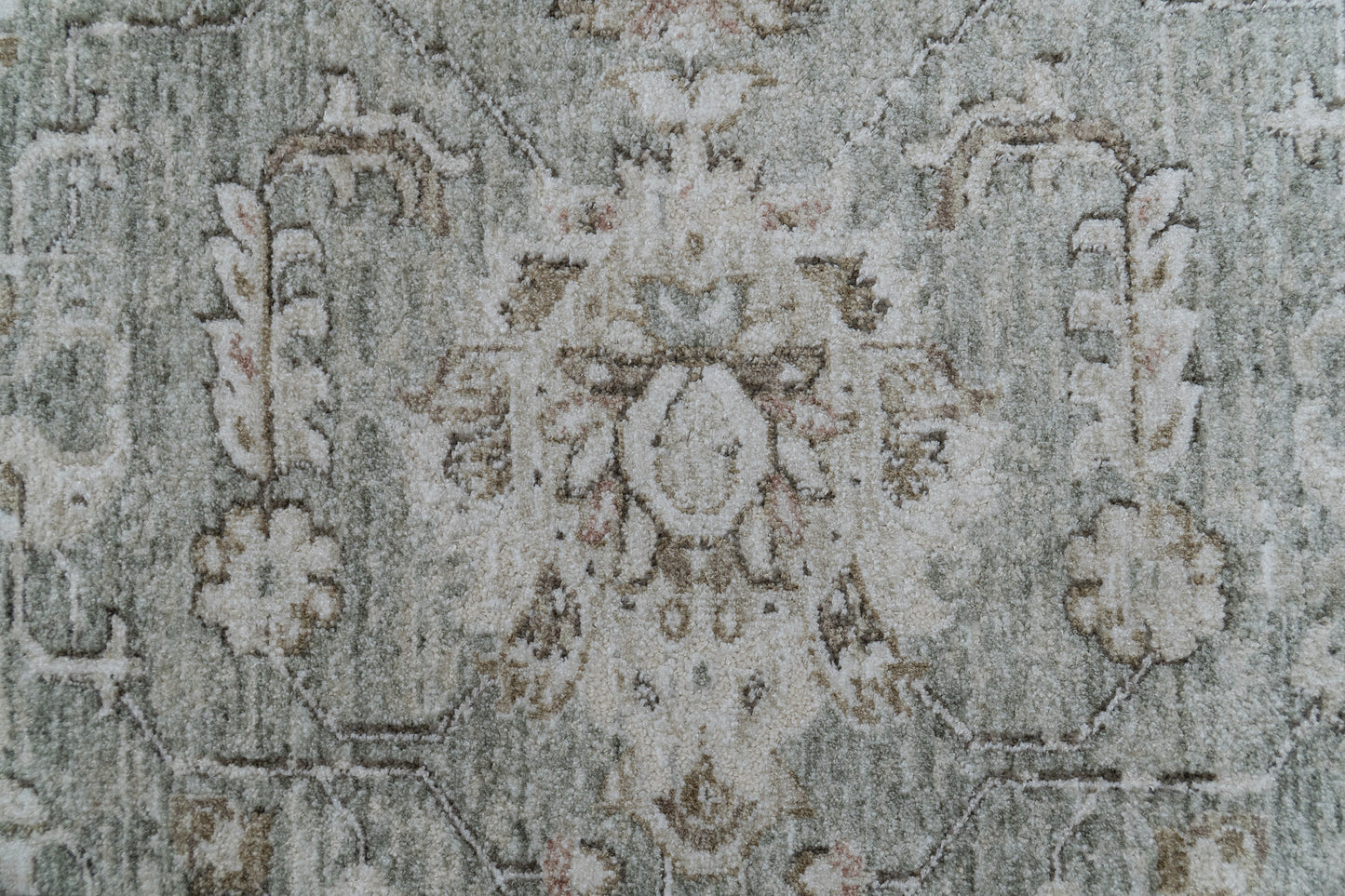 Diamond 10283-118 Cream/Light Beige Area Rug