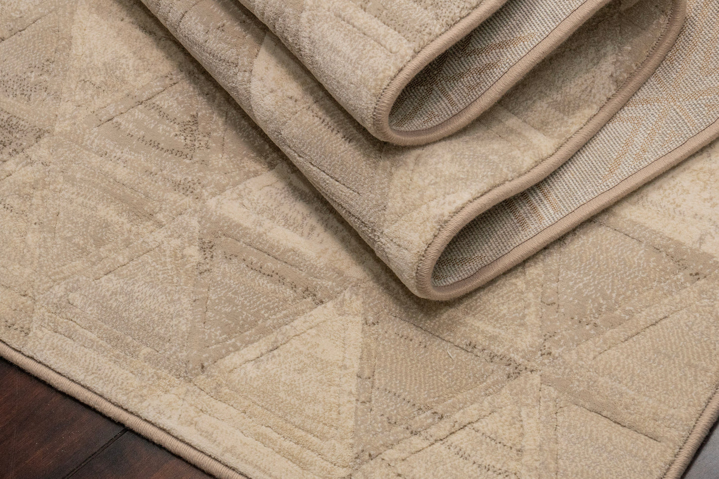 Eclipse 63263-6575 Beige Area Rug