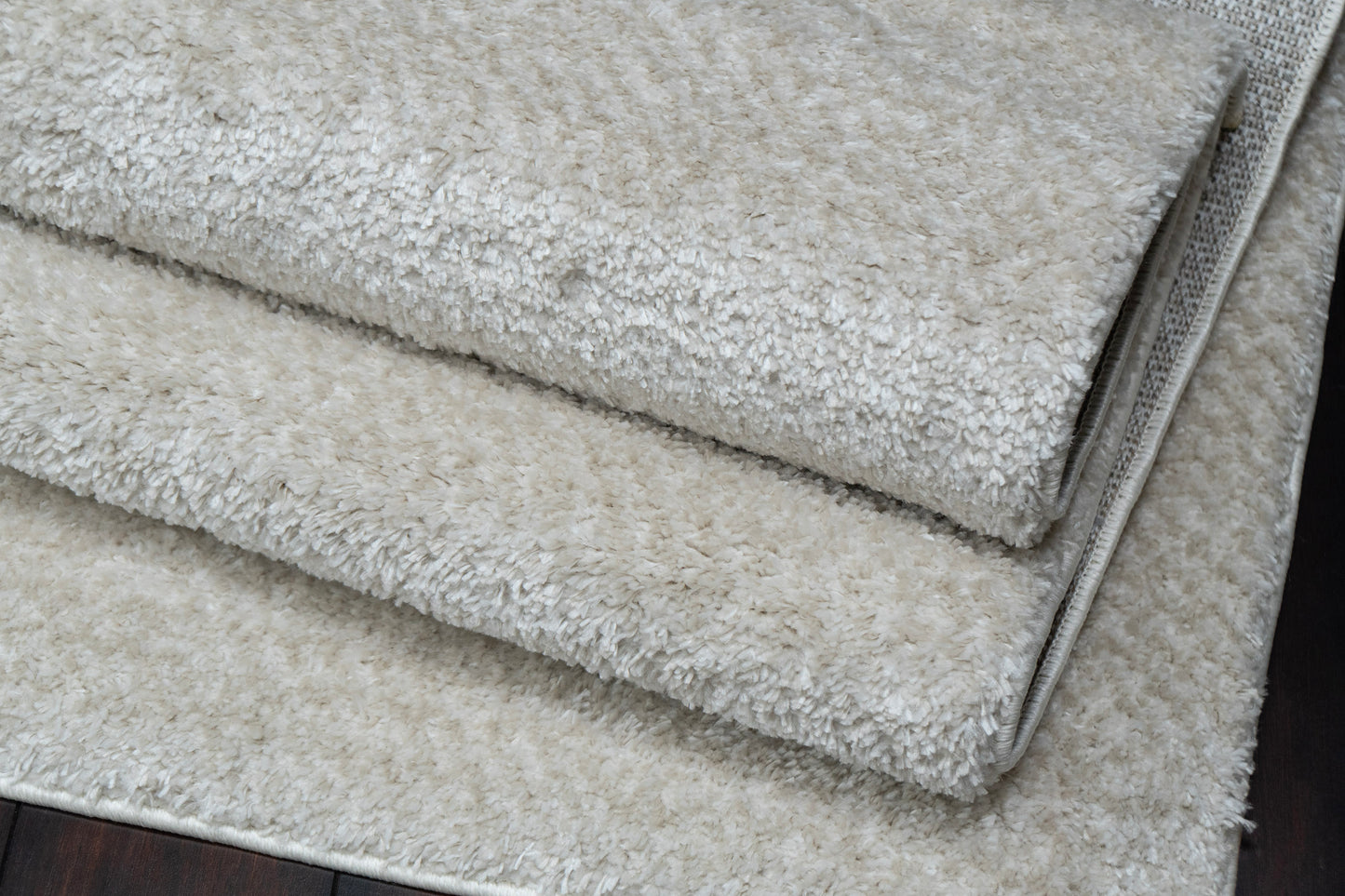 Helena 16040-800 Beige Area Rug
