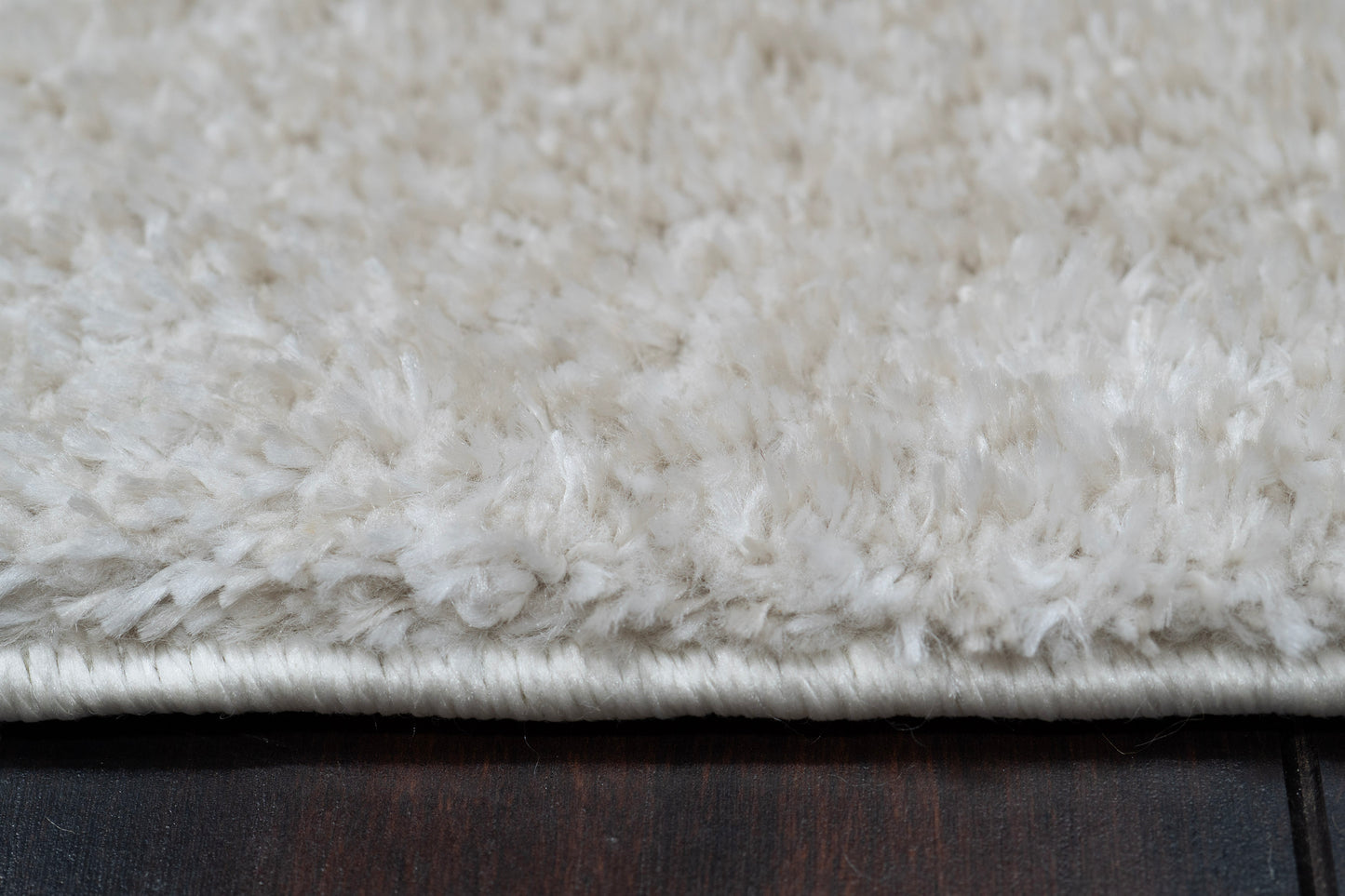 Helena 16040-800 Beige Area Rug