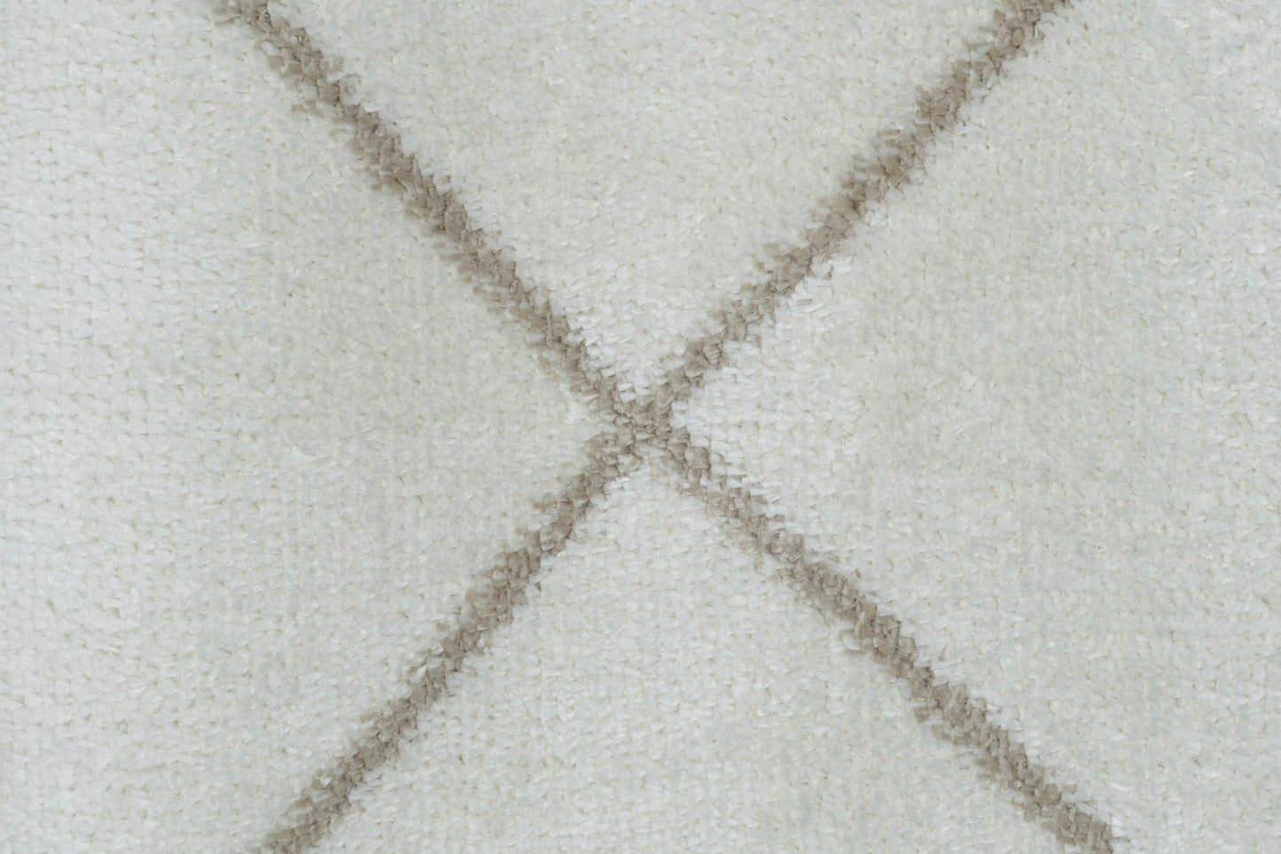 Helena 16041-180 Ivory/Beige Area Rug