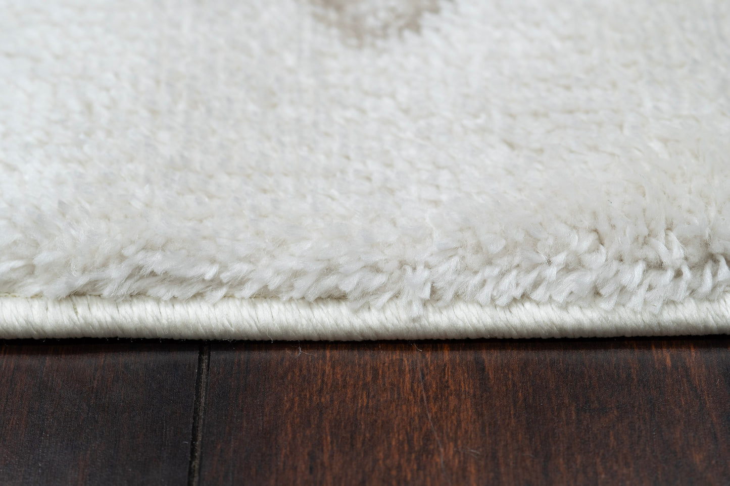 Helena 16041-180 Ivory/Beige Area Rug