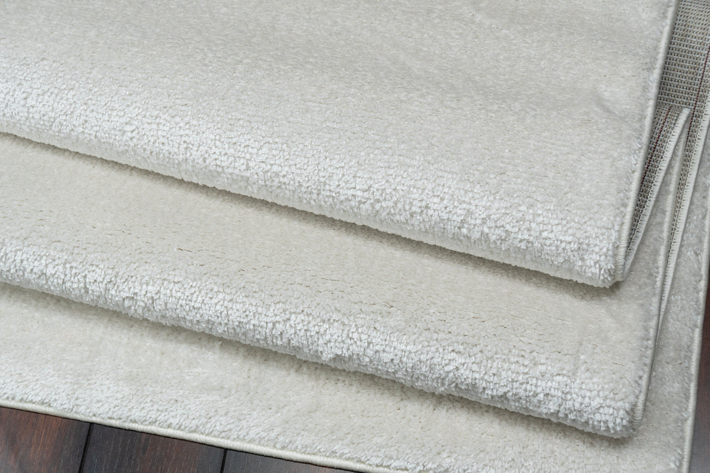 Helena 16042-100 Ivory Area Rug