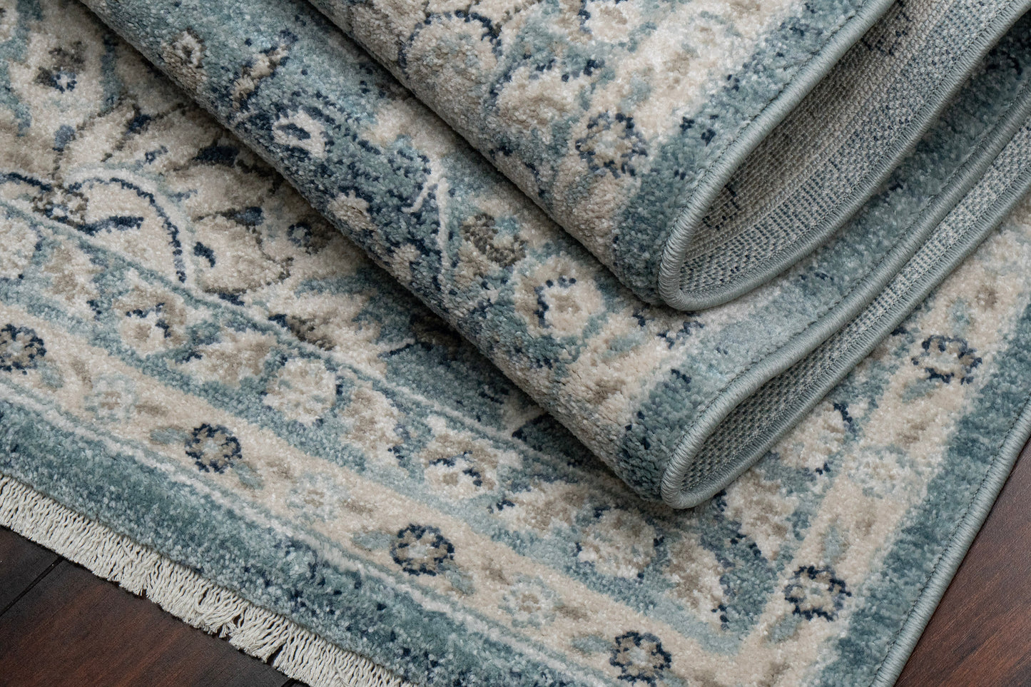 Adorn 500-6883 Light Blue Area Rug