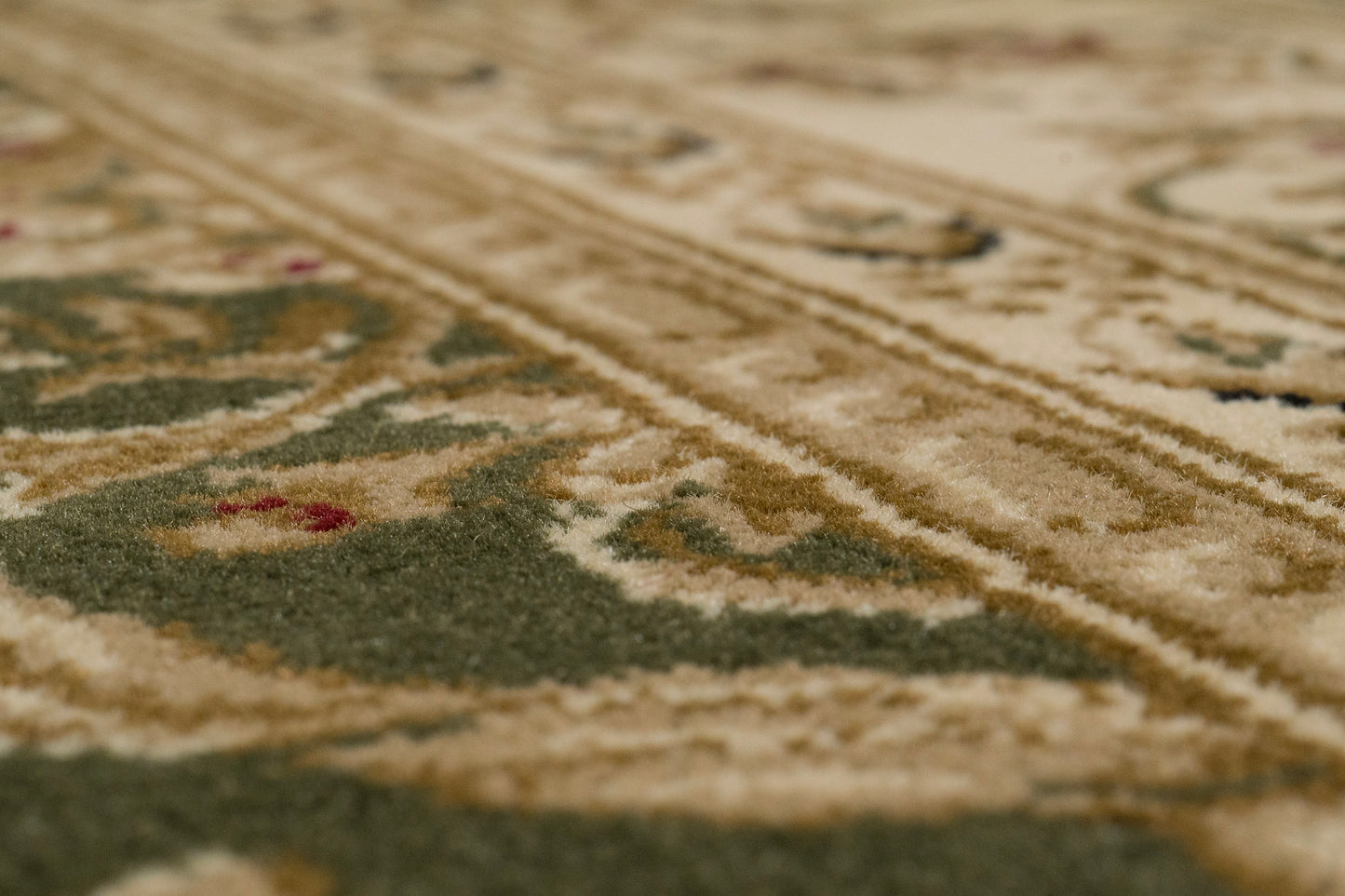 Legacy 58018-440 Green Area Rug