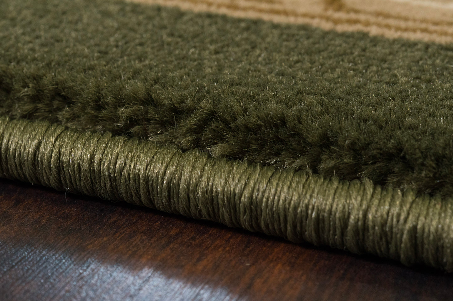 Legacy 58018-440 Green Area Rug