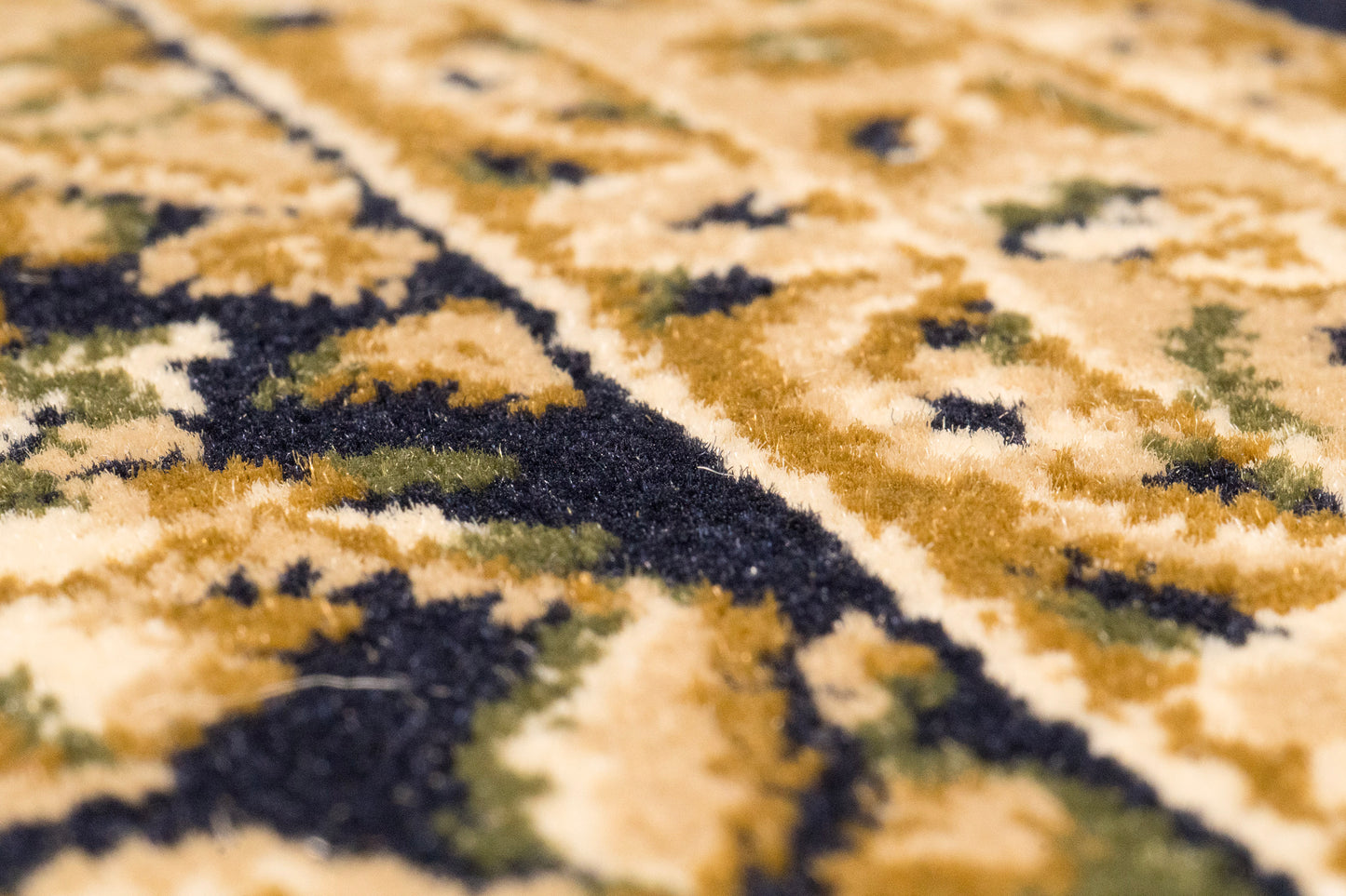 Legacy 58004-115 Ivory Area Rug
