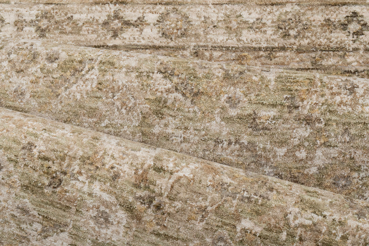 Luminous 17601-841 Beige/Green/Cream Area Rug