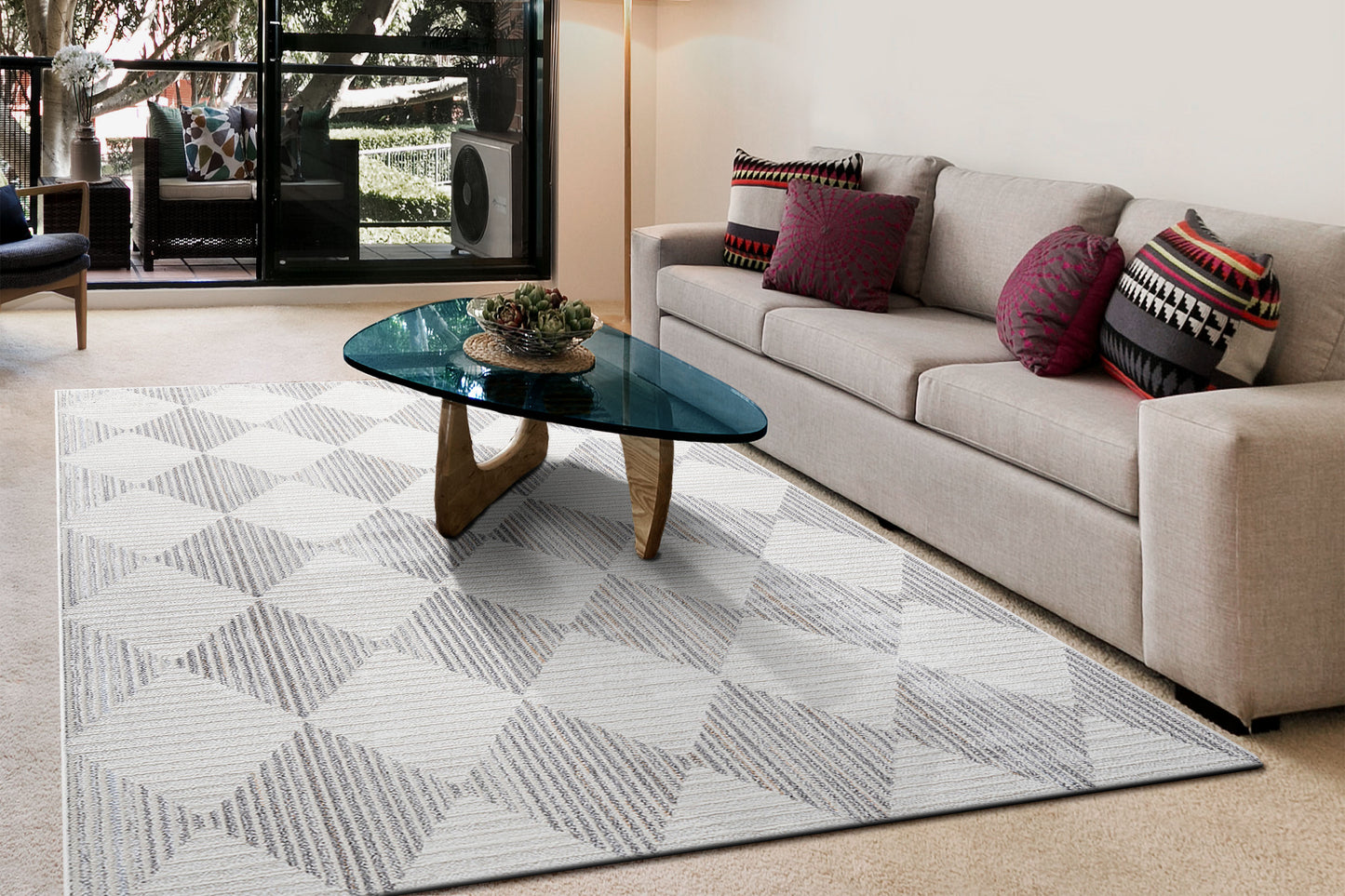 Maximus 15802-190 Ivory/Grey Area Rug