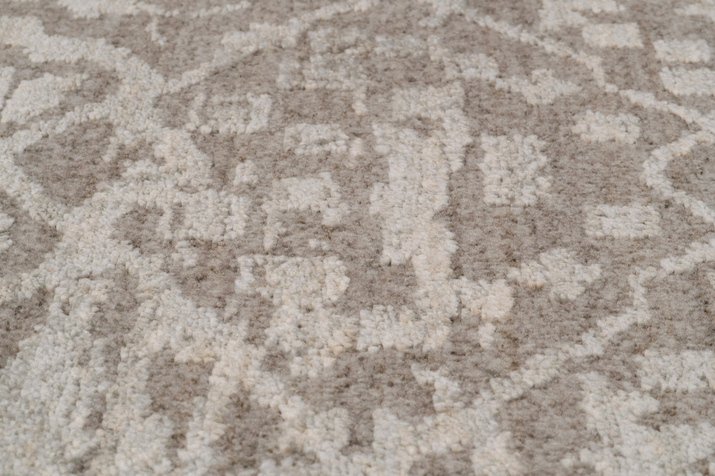 Meadow 17971-900 Grey Area Rug