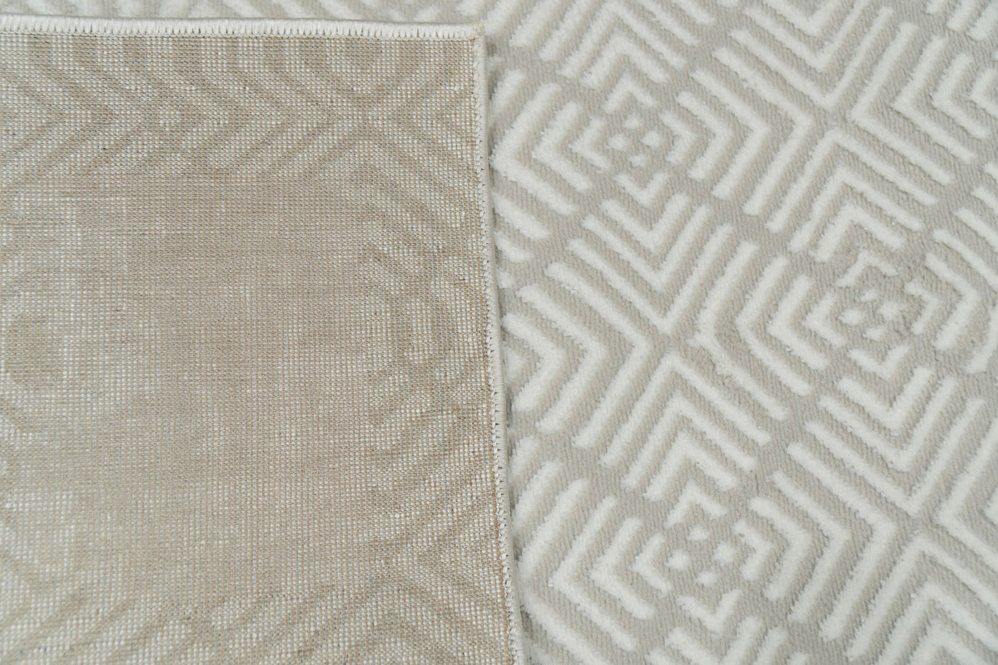 Merry 8832-180 Cream/Beige Area Rug